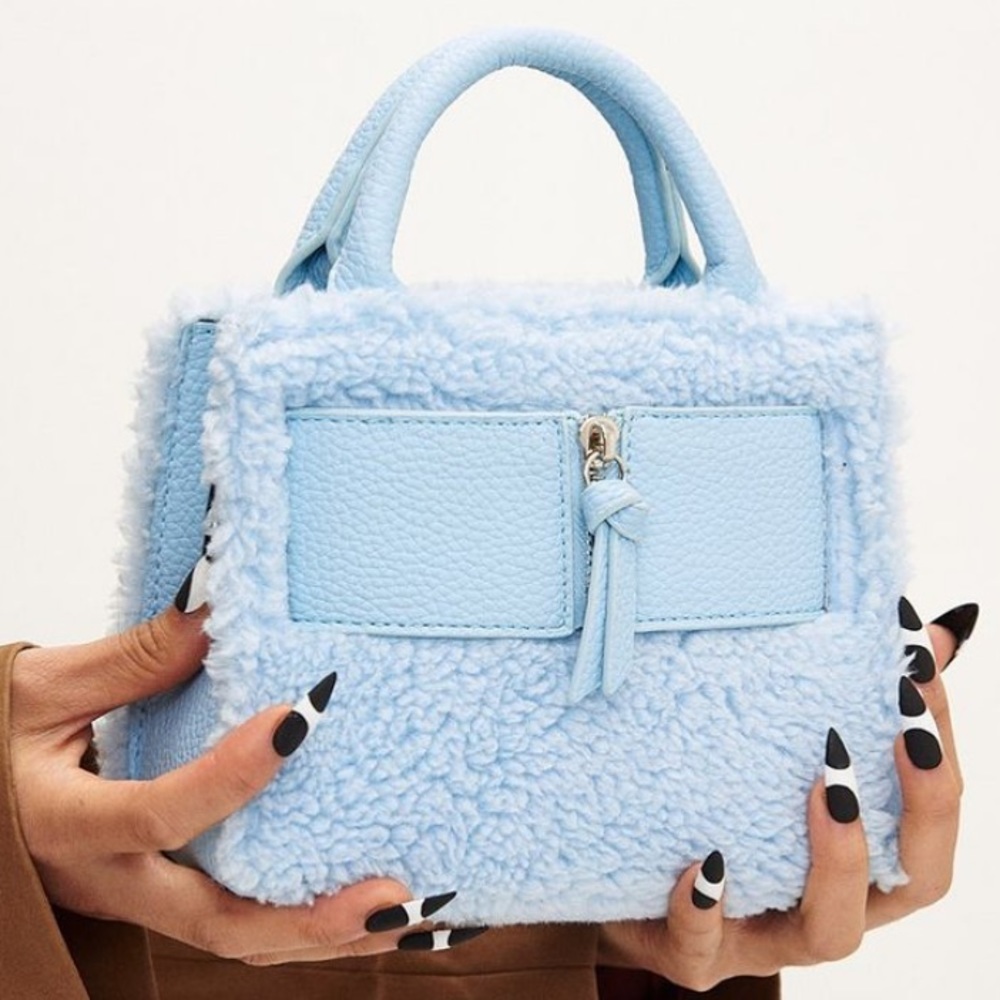 Brandon Blackwood - KUEI Bag Shearling Baby Blue